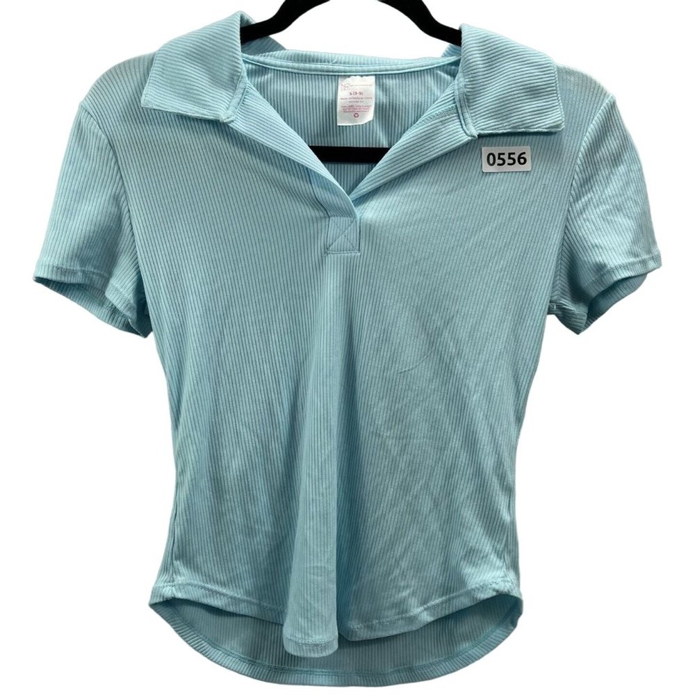 No Boundaries Junior/women’s Top Size S(3-5) color Blue short sleeve